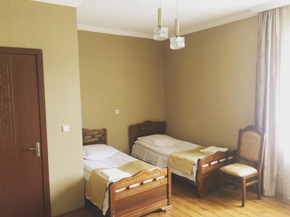 Гостевой дом Guest House on Tamar mepe 3 Степанцминда